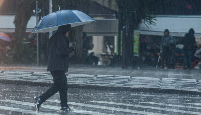 Foto: Geraldo Bubniak/AEN Final de semana será de chuva e ventos fortes em parte do Paraná, prevê Simepar